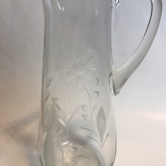 Vintage etched glass crystal pinched pitcher - Picture 2 of 14